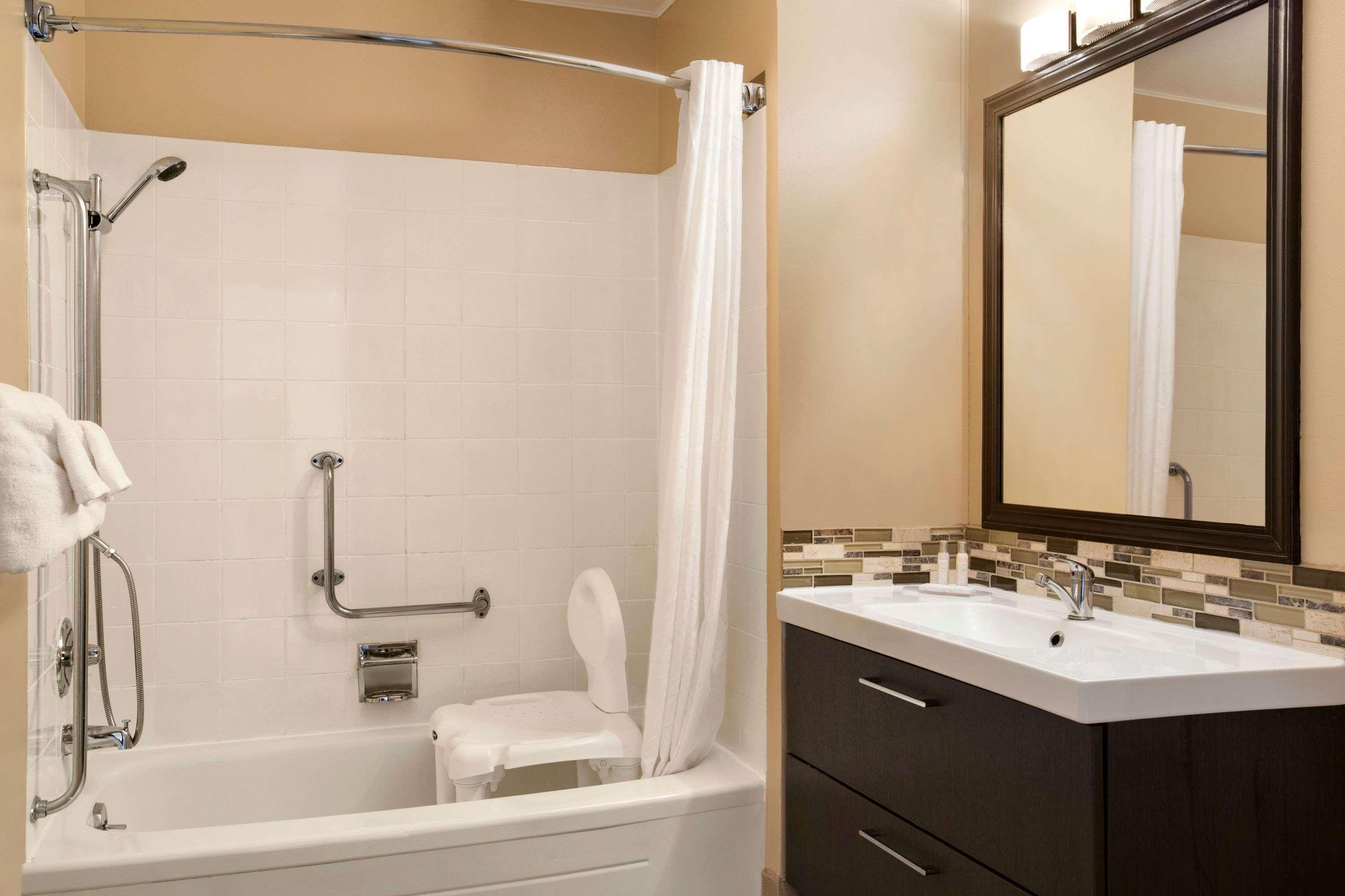 Travelodge By Wyndham Kenora Ngoại thất bức ảnh