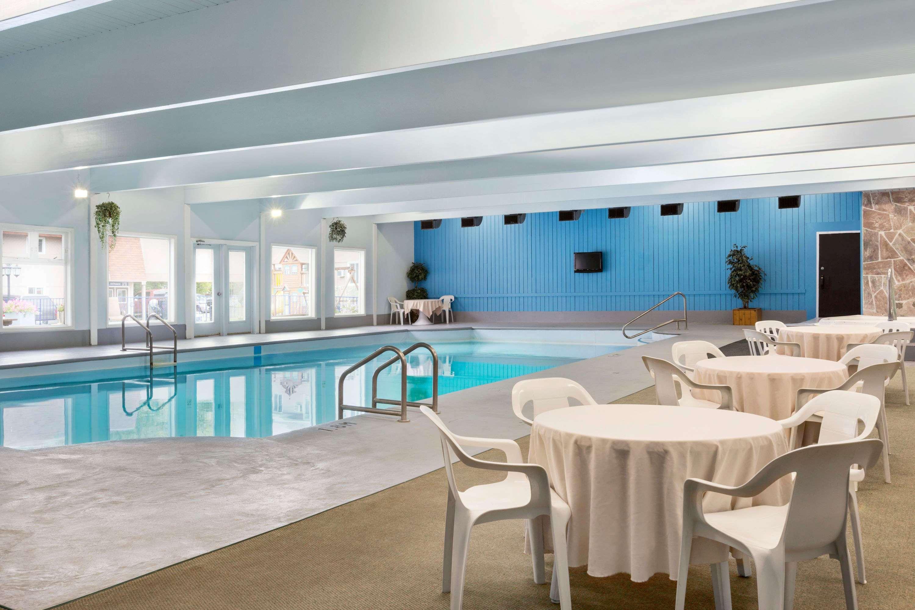 Travelodge By Wyndham Kenora Ngoại thất bức ảnh