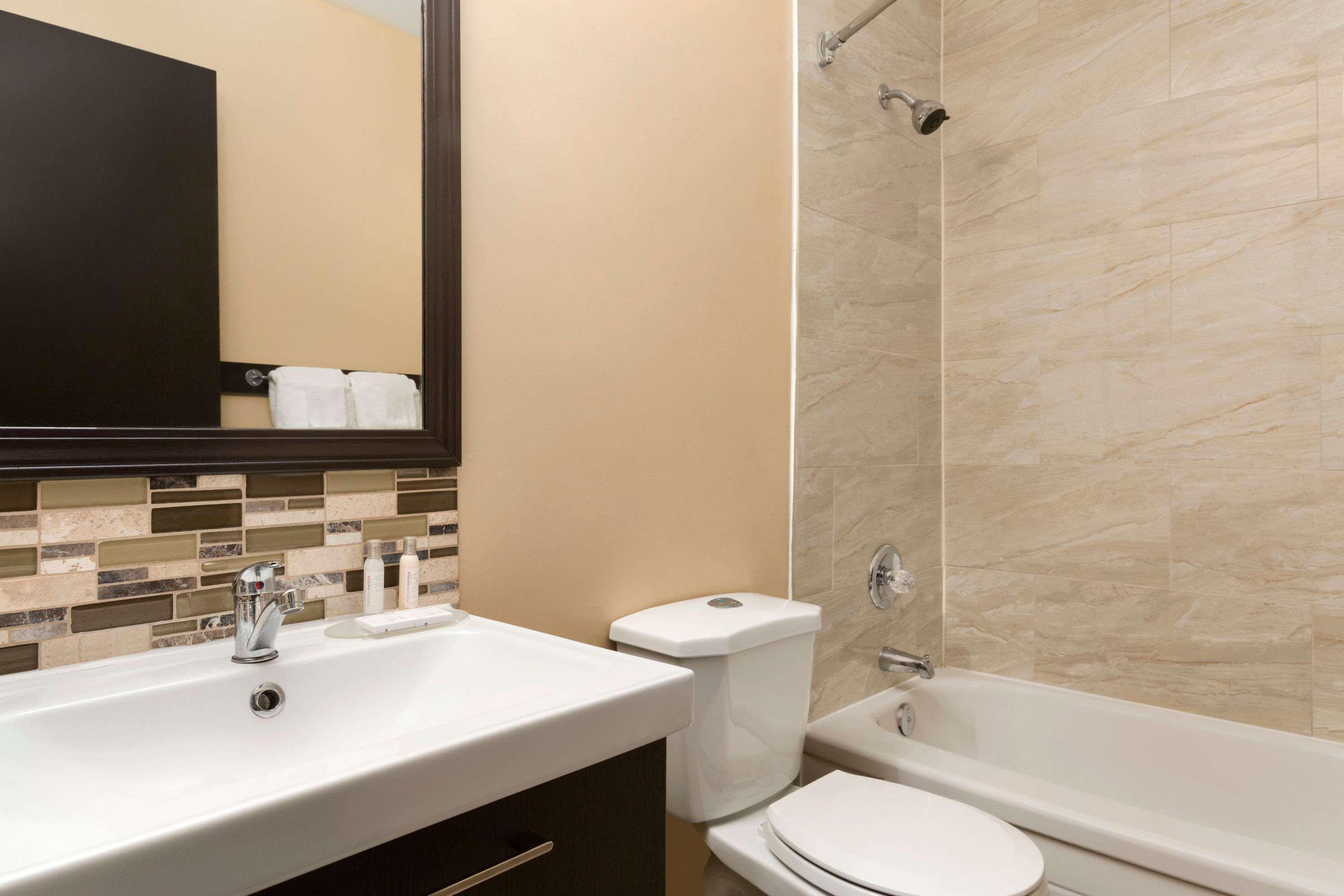 Travelodge By Wyndham Kenora Ngoại thất bức ảnh